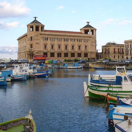 Ortigia House Apartment Сиракуза Екстериор снимка