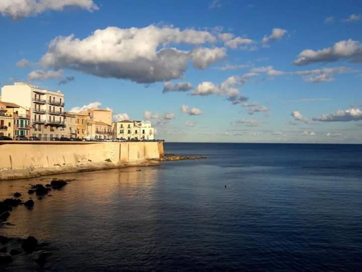 Ortigia House Apartment Сиракуза Екстериор снимка